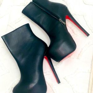 BRAND NEW, NEVER WORN “Christian Louboutin” Black Platform Boots, Size 9